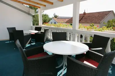 Image de Appartement de deux chambres avec la terrasse Vodice (A-2995-a)
