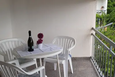Garçonnière avec la terrasse et la vue sur le mer Podaca, Makarska (As-6745-d)