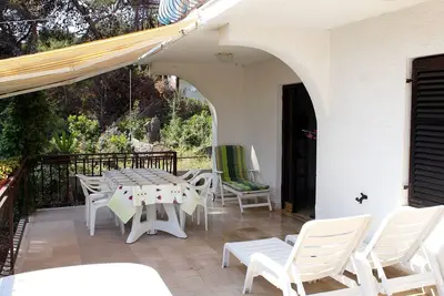 Image de Appartement d'une chambre avec la terrasse et la vue sur le mer Brgulje, Molat (A-6241-b)