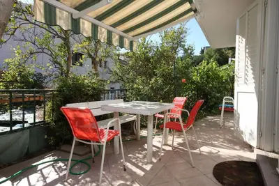 Image de Appartement de deux chambres prés de la plage Podgora, Makarska (A-6788-a)
