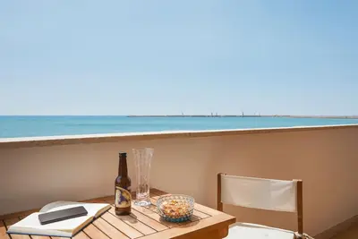 Image de CaseSicule: Cerasuolo, fantastique vue sur la mer avec balcon et grandes fenêtres, Wi-Fi