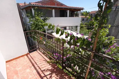 Appartement de deux chambres avec le balcon Sucuraj, Hvar (A-6732-d)