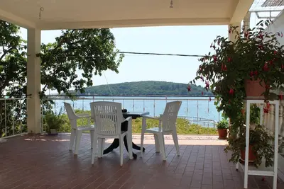 Image de Garçonnière prés de la plage Molunat, Dubrovnik (As-2137-d)