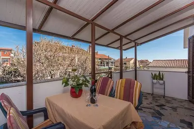 Image de Appartement de deux chambres avec la terrasse Novigrad (A-2536-a)