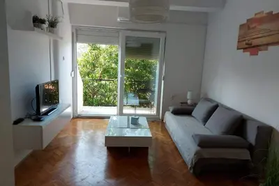 Image de Appartement de trois chambres avec le balcon et la vue sur le mer Necujam, Solta (A-13884-b)