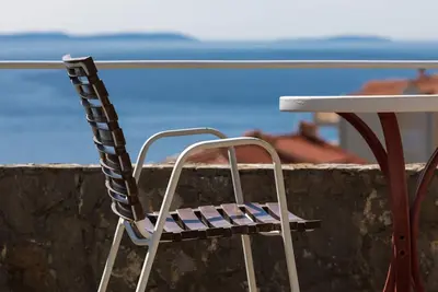 Appartement d'une chambre avec la terrasse et la vue sur le mer Nemira, Omis (A-2828-d)