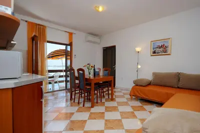 Appartement d'une chambre avec le balcon et la vue sur le mer Nin, Zadar (A-6153-c)
