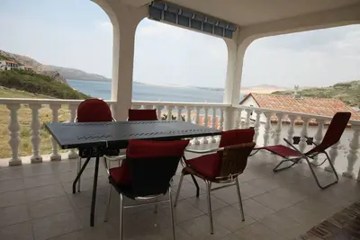 Image de Appartement de deux chambres avec la terrasse et la vue sur le mer Metajna, Pag (A-6426-a)