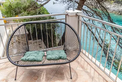 Image de Appartement de deux chambres prés de la plage Baie Bratinja Luka, Korcula (A-4434-a)