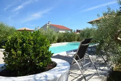 Image de Appartement de deux chambres avec la terrasse et la vue sur le mer Povljana, Pag (A-244-b)
