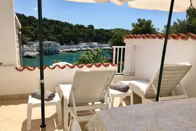 Appartement de deux chambres prés de la plage Hvar (A-4591-b)