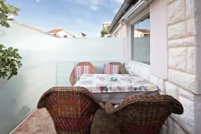 Image de Appartement de deux chambres prés de la plage Grebastica, Sibenik (A-461-c)