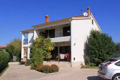 Image de Appartement d'une chambre avec la terrasse Valbandon, Fazana (A-7304-b)