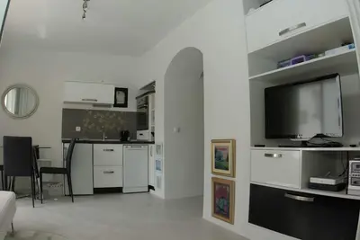 Image de Appartement d'une chambre avec la terrasse Makarska (A-12063-a)