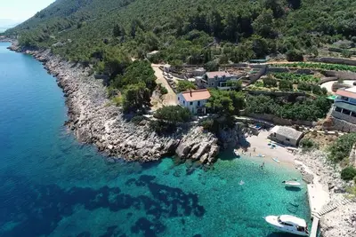 Image de Maison pour la famille avec les enfants près de la mer Baie Pakomina, Hvar (K-12702)