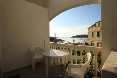 Image de Appartement d'une chambre prés de la plage Rukavac, Vis (A-1154-a)
