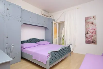 Image de Appartement de deux chambres avec le balcon et la vue sur le mer Baska Voda, Makarska (A-2756-e)