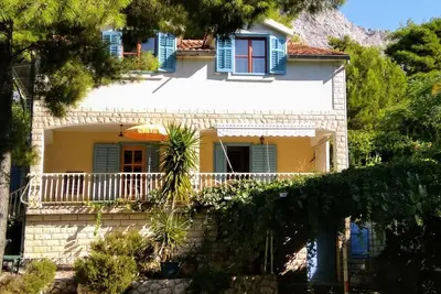 Appartement de deux chambres avec la terrasse Ivan Dolac, Hvar (A-8711-c)