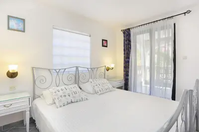 Image de Appartement d'une chambre prés de la plage Okrug Gornji, Ciovo (A-8625-b)