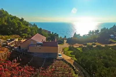 Image de Appartement d'une chambre avec le balcon et la vue sur le mer Baie Tvrdni Dolac, Hvar (A-4008-d)