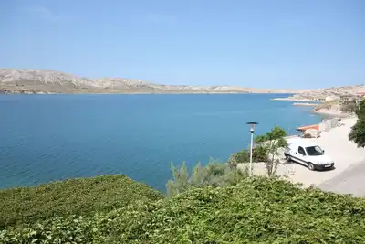 Image de Garçonnière avec la terrasse et la vue sur le mer Zubovici, Pag (As-6394-b)