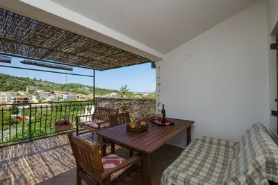 Image de Garçonnière avec la terrasse et la vue sur le mer Razanj, Rogoznica (As-4864-a)