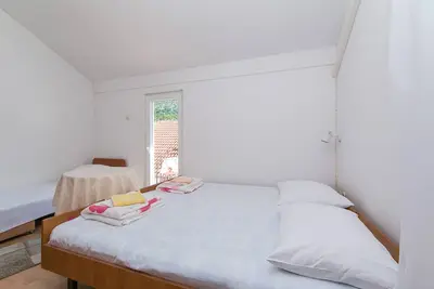 Image de Garçonnière avec le balcon Podaca, Makarska (As-516-b)