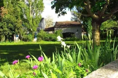 Image de Saint Maximin La Sainte Beaume: Maison de caractère