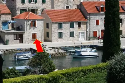 Image de Maison de vacances près de la mer Maslinica, Solta (K-13965)