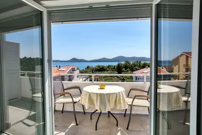 Image de Appartement de deux chambres avec le balcon et la vue sur le mer Biograd na Moru, Biograd (A-863-b)