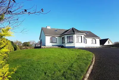 Image de Pooreen House - dort 7 invités dans 5 chambres