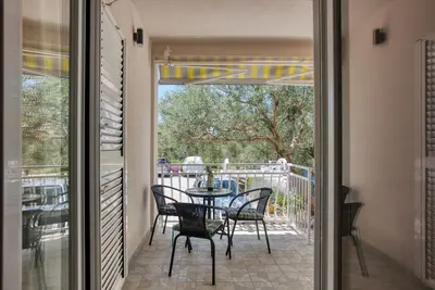 Image de Appartement d'une chambre avec la terrasse Zaboric, Sibenik (A-469-b)