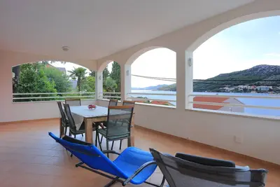 Image de Appartement de deux chambres prés de la plage Seget Vranjica, Trogir (A-13771-a)