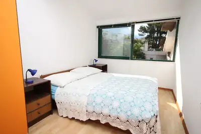 Image de Appartement d'une chambre avec la terrasse et la vue sur le mer Makarska (A-6691-b)