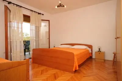 Image de Appartement d'une chambre avec le balcon et la vue sur le mer Sali, Dugi otok (A-454-c)