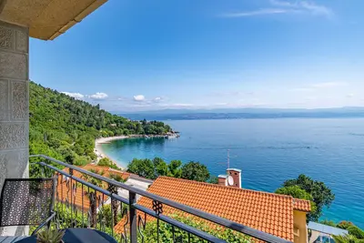 Image de Appartement d'une chambre avec la terrasse et la vue sur le mer Medveja, Opatija (A-7720-a)