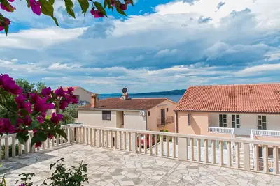 Image de Garçonnière avec la terrasse et la vue sur le mer Brela, Makarska (As-2752-b)