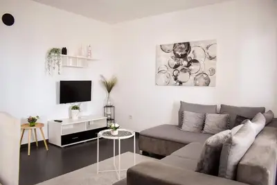 Image de Appartement de deux chambres avec la terrasse et la vue sur le mer Novi Vinodolski (A-2348-a)