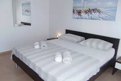 Image de Appartement de deux chambres avec la terrasse Vantacici, Krk (A-5566-a)