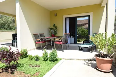 Image de Appartement de deux chambres avec la terrasse Orebic, Peljesac (A-10097-b)