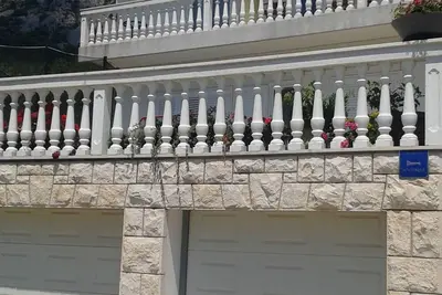 Image de Appartement d'une chambre prés de la plage Zivogosce - Porat, Makarska (A-13853-c)