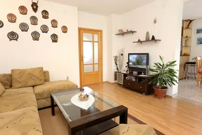 Image de Appartement de trois chambres avec la terrasse Drace, Peljesac (A-10127-a)