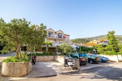 Appartement d'une chambre avec le balcon et la vue sur le mer Bol, Brac (A-12980-b)