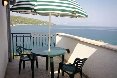 Image de Garçonnière prés de la plage Necujam, Solta (As-5182-b)