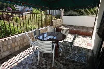 Image de Appartement de deux chambres avec la terrasse Podaca, Makarska (A-2617-b)