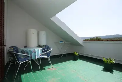 Image de Appartement d'une chambre avec la terrasse Vrboska, Hvar (A-8748-c)