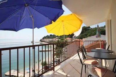Image de Appartement de trois chambres prés de la plage Podgora, Makarska (A-6670-a)