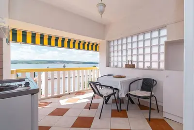 Image de Garçonnière avec la terrasse et la vue sur le mer Crikvenica (As-5585-c)