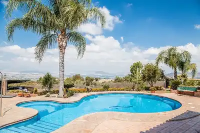 Image de Cubo's Villa Ruiz. Piscine, jardin,