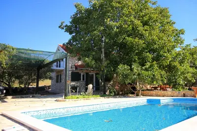 Image de Maison pour la famille avec la piscine Prizba, Korcula (K-9178)